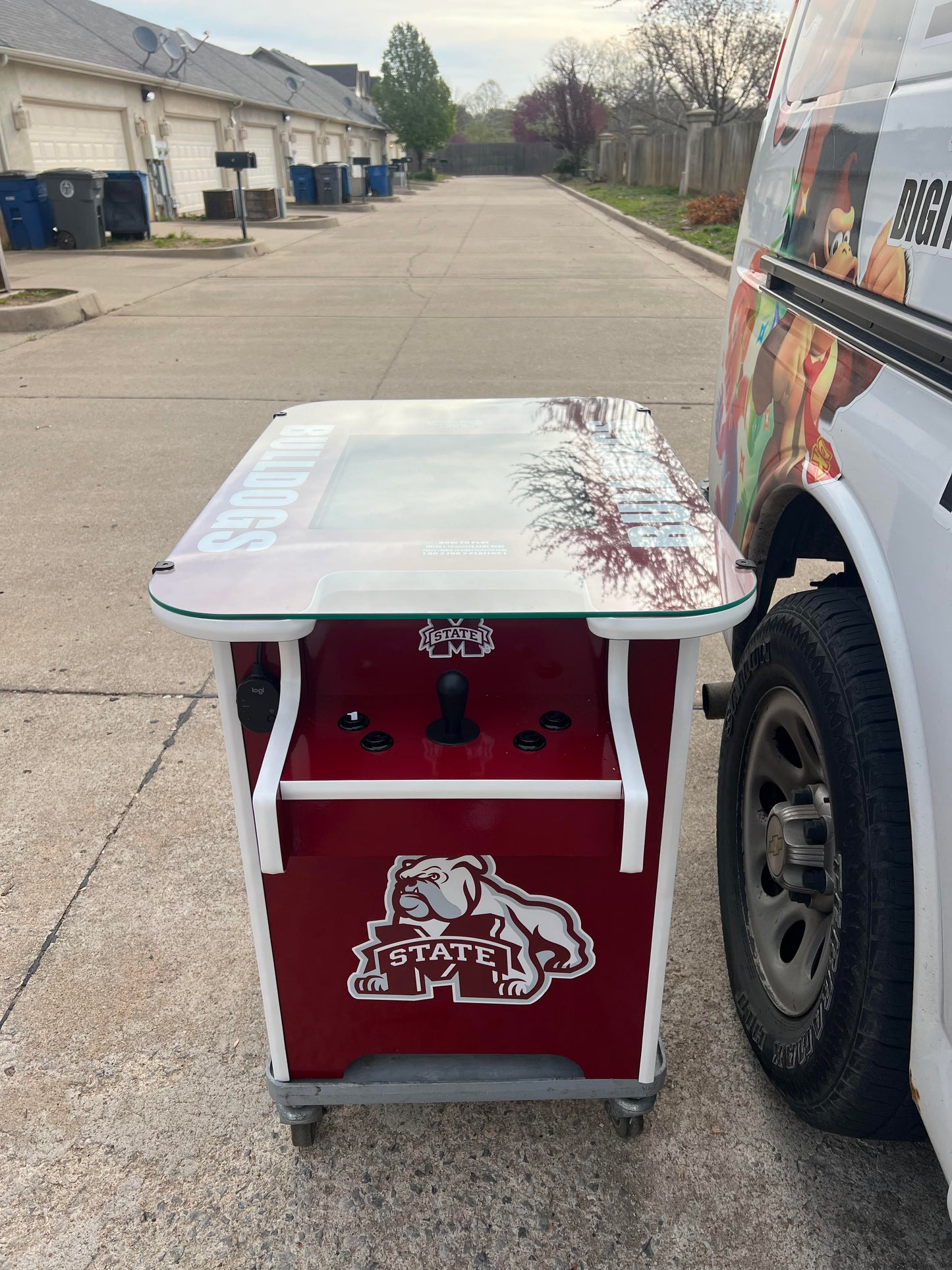 Mississippi BullDogs Cocktail Arcade