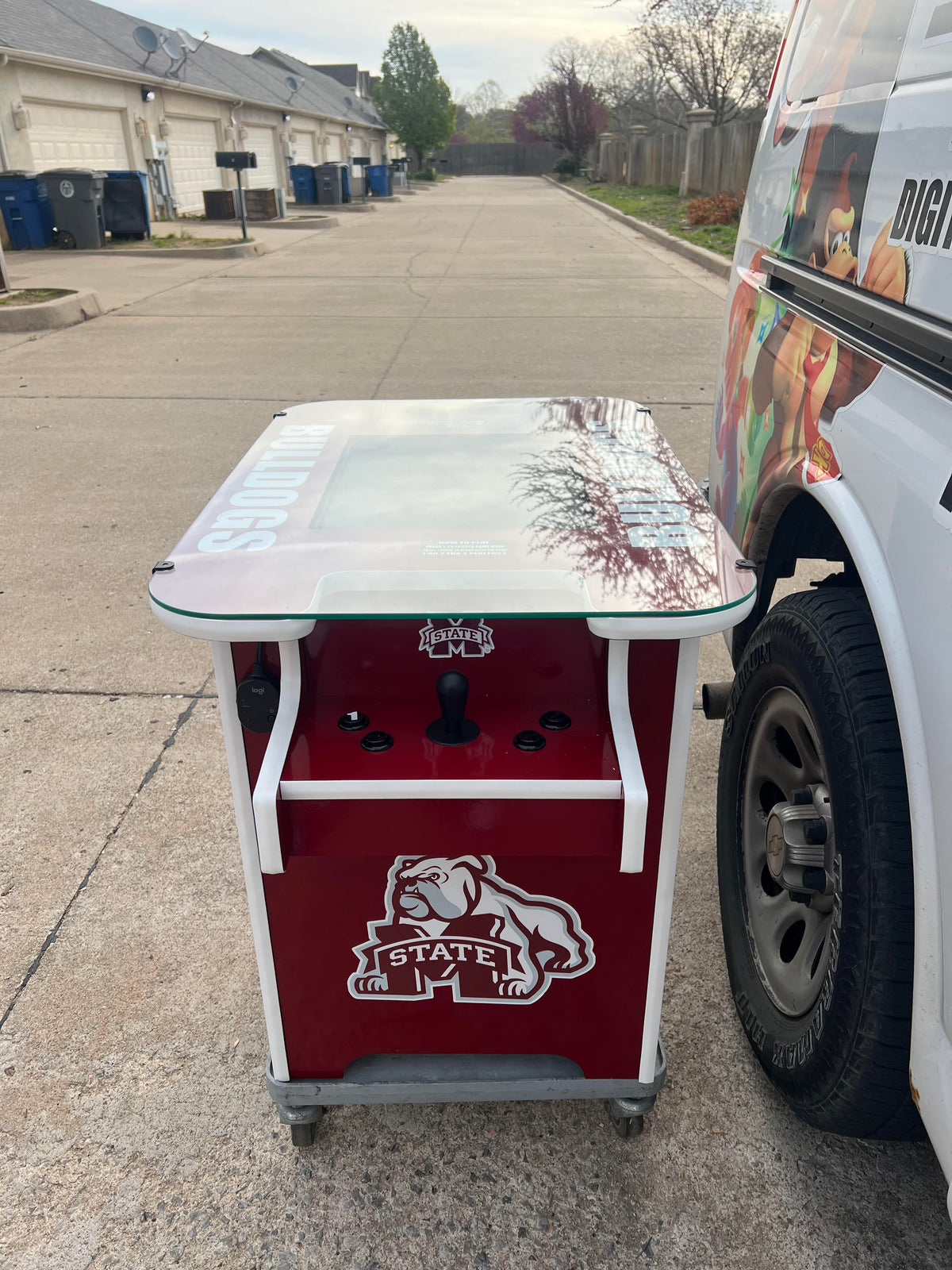Mississippi BullDogs Cocktail Arcade